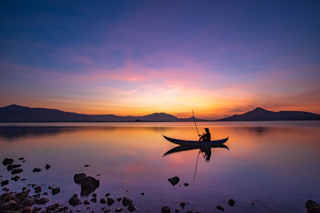 lake, boat, fisher-5000642.jpg